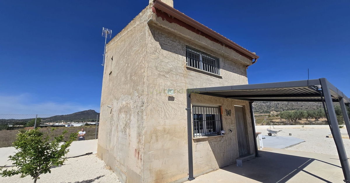 2 bedroom house / villa for sale in Salinas, Costa Blanca