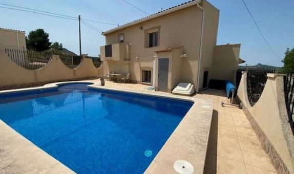 For sale: 4 bedroom house / villa in Hondón de los Frailes, Costa Blanca