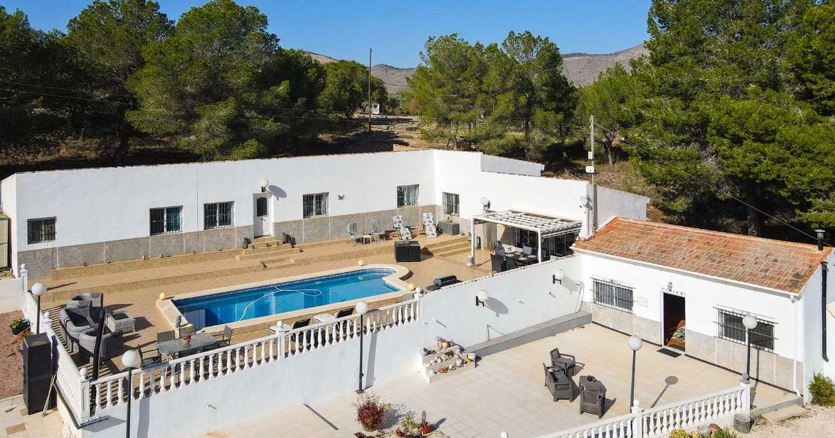 4 bedroom house / villa for sale in Hondón de las Nieves, Costa Blanca